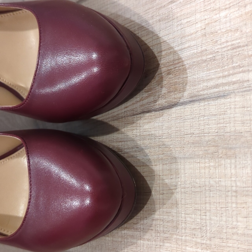 Michael Kors Heels - Picture 3 of 4